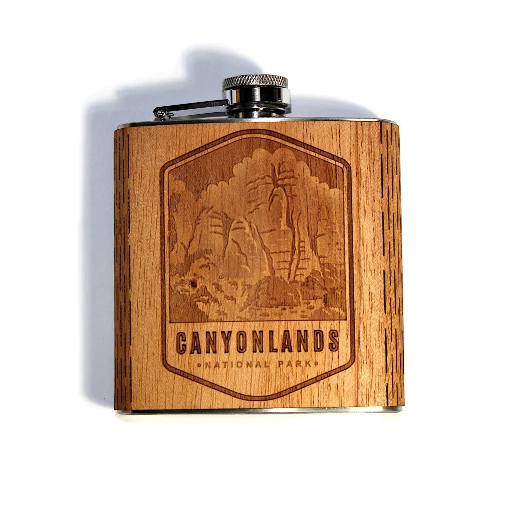 6 oz. Wooden Hip Flask (US National Park Collection in Mahogany)